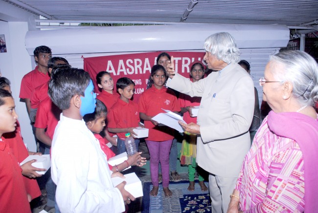 Dr.Kalam Meets Aasraa Children