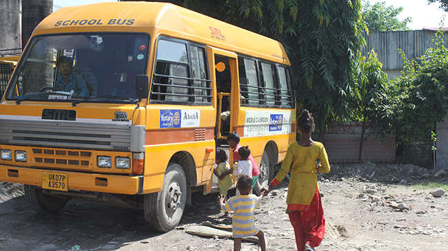 MOBILE LEARNING CENTERS