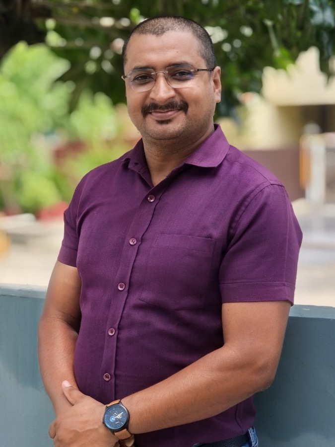 Laxmi Narayan Divedi